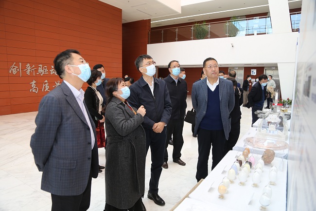 全國總工會(huì)黨組書記、副主席、書記處第一書記陳剛到有研集團(tuán)走訪調(diào)研