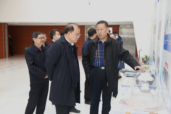 中國有色集團(tuán)黨委書記、董事長奚正平一行到有研集團(tuán)調(diào)研交流