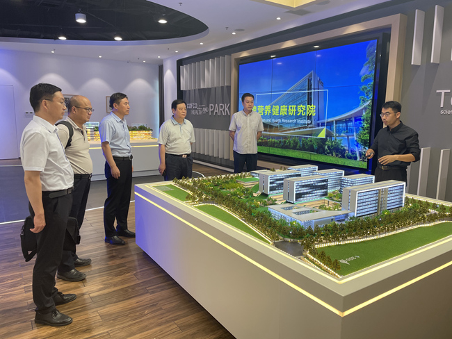 對標(biāo)優(yōu)勢企業(yè)中糧行