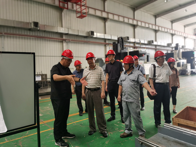 有研集團黨委書記、董事長趙曉晨到有研工研院特種加工技術與裝備事業(yè)部調研