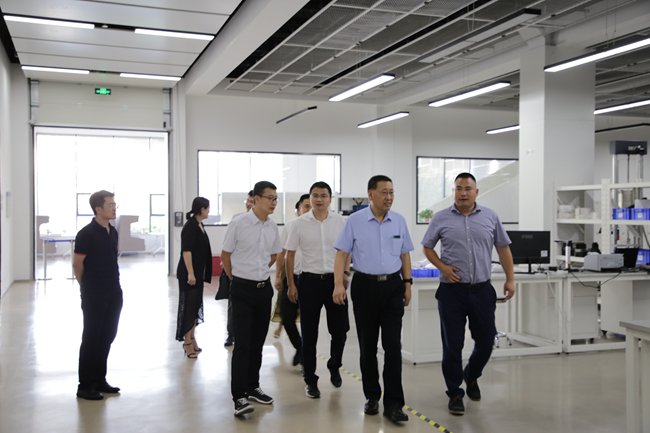 有研集團總經理熊柏青帶隊赴國合青島調研