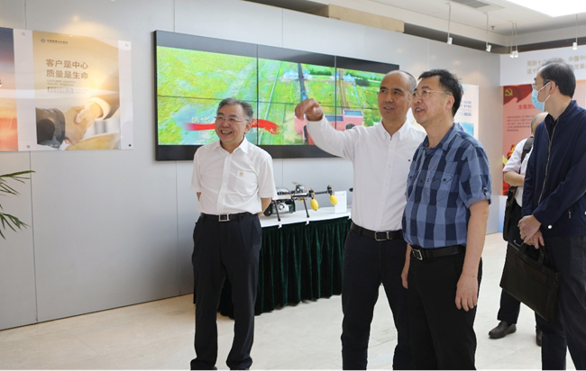 有研集團(tuán)黨委書(shū)記、董事長(zhǎng)趙曉晨一行赴中國(guó)中檢調(diào)研交流