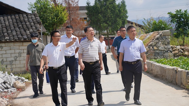 有研集團黨委書記、董事長趙曉晨一行赴貴州省思南縣調(diào)研定點幫扶工作