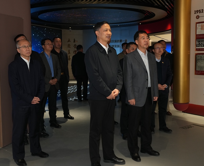 山西省委常委、大同市委書記盧東亮一行到訪中國有研