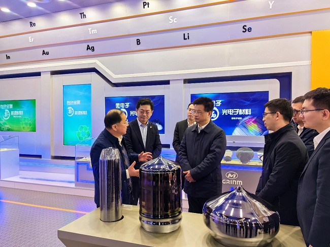 中國黃金集團副總經理姜良友一行到中國有研調研交流