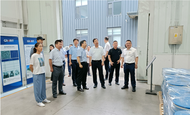 集團(tuán)工會(huì)組織開展一線送清涼、送安全活動(dòng)