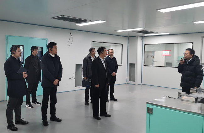 中國有研黨委書記、董事長趙曉晨一行到國聯(lián)研究院調(diào)研