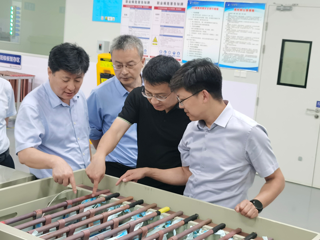 中國(guó)有研副總經(jīng)理李志輝到山東德州基地專題調(diào)研