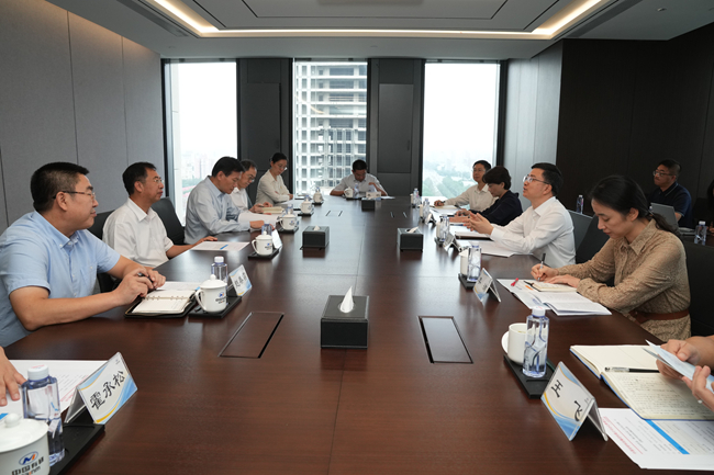 重慶市委常委、兩江新區(qū)黨工委書記羅藺一行到訪中國有研